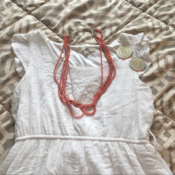 ⭐️SALE White Dress with Elastic Waist and Flow Fit - Picture 7 of 8